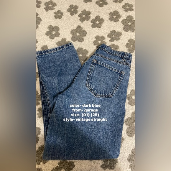 Selling these jeans for my little sister. Gently used in good condition 15$ - Picture 3 of 7